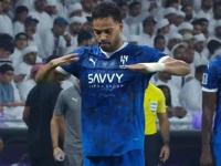 开云体育APP下载-足球比赛中出现精彩绝伦的一幕，球员表现出色