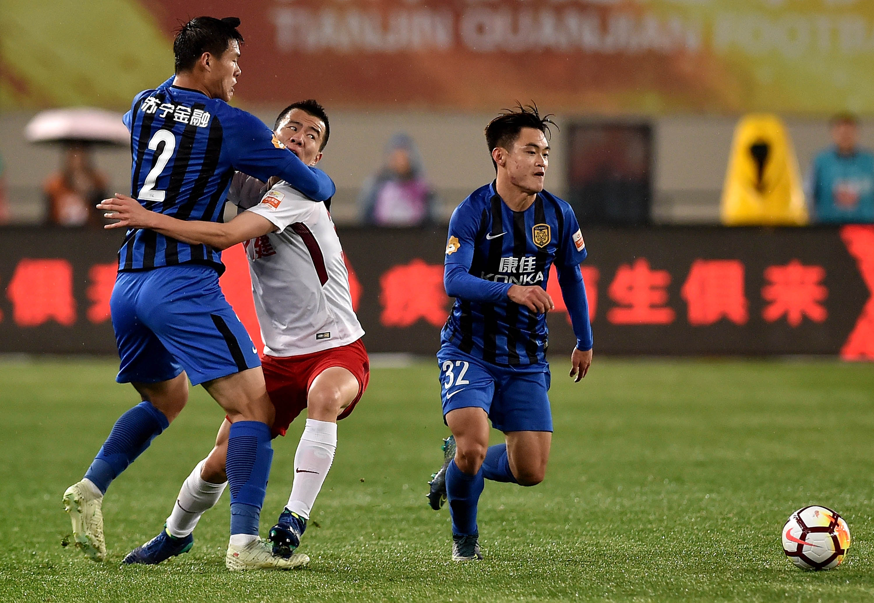 包含天津德比：泰达对阵权健，征战中超首胜将属于哪支球队？的词条