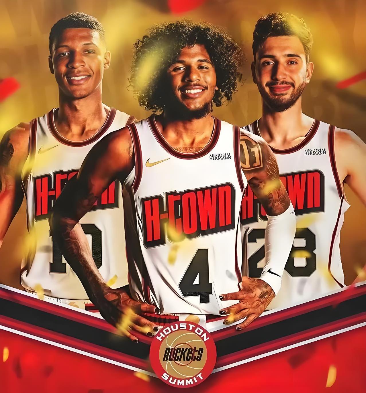 双方队员在场上短兵相接，比赛火药味十足的简单介绍