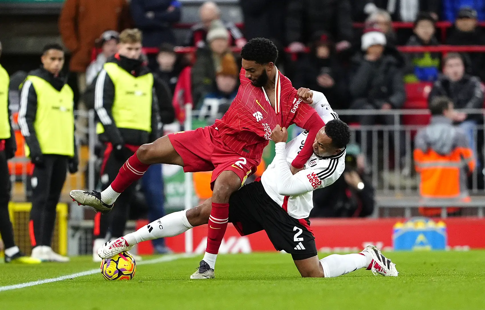 梅赛德斯力克威廉姆斯，佩雷兹带队取胜