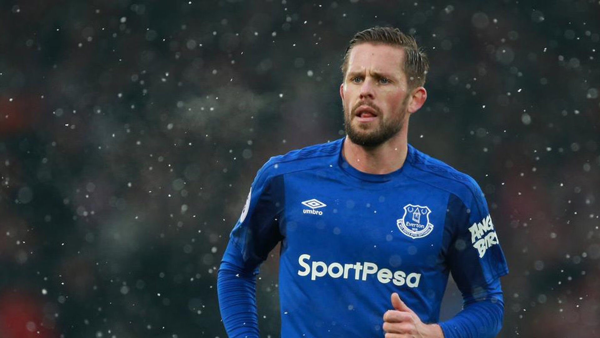 莫德里奇导演逆转传奇，波兰铁骑冲垮尤文防线，克罗地亚大师成关键先生