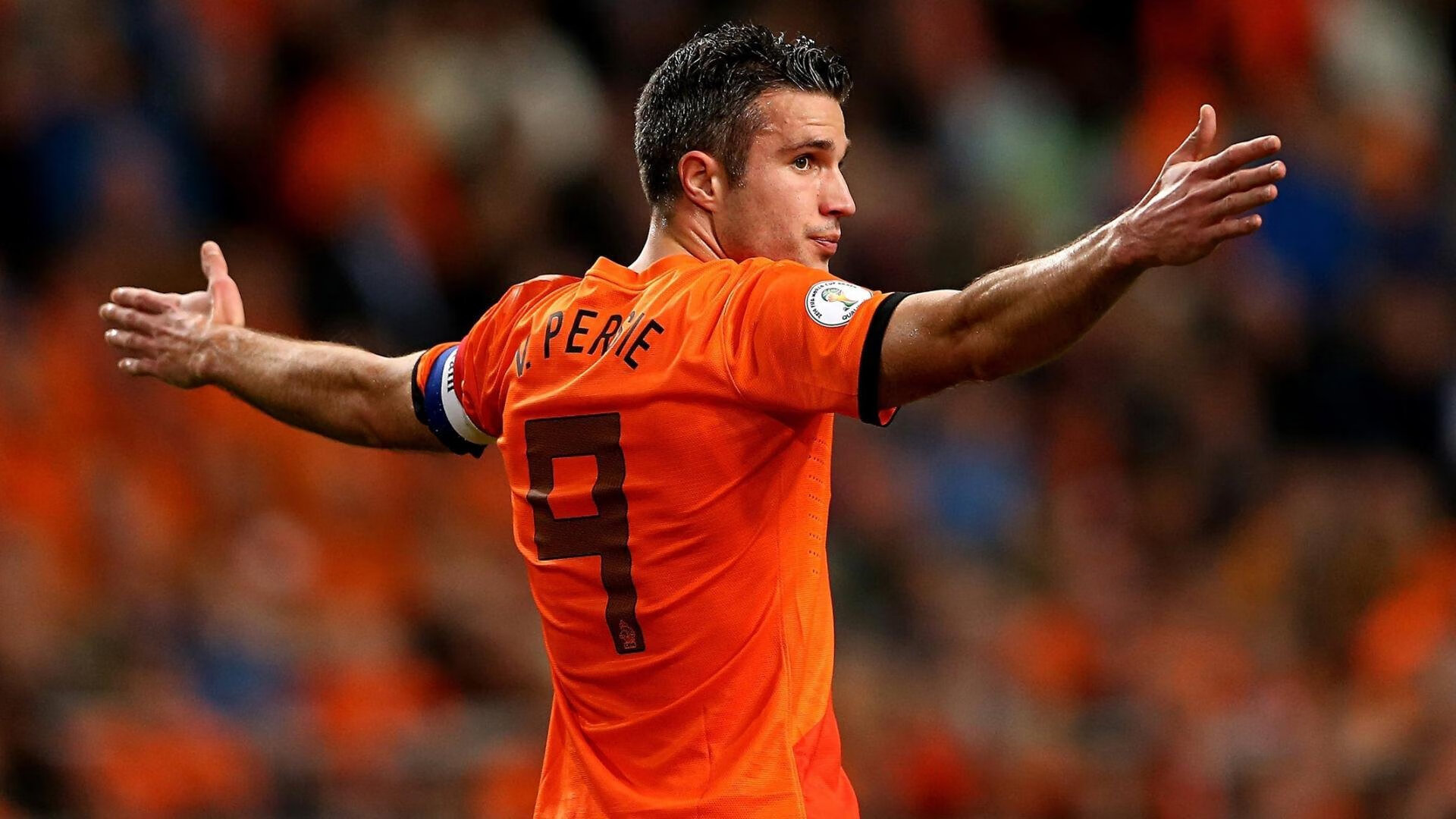 橙衣风暴席卷华沙，格纳布里独舞，荷兰三球横扫波兰